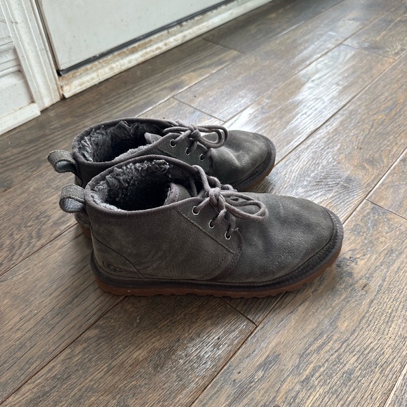 UGG boots in grey - Picture 6 of 8